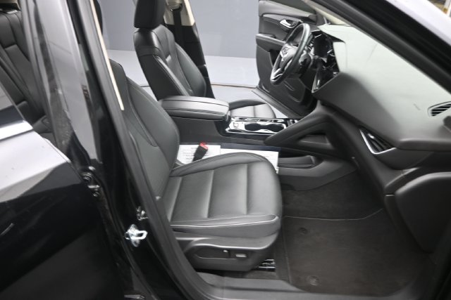 Used 2023 Buick Envision Essence AWD/4WD image 19