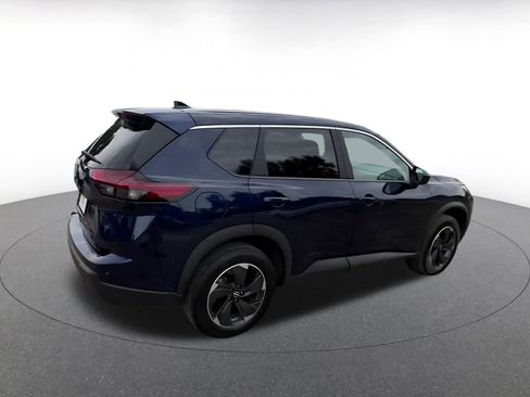 Used 2025 Nissan Rogue SV FWD image 15