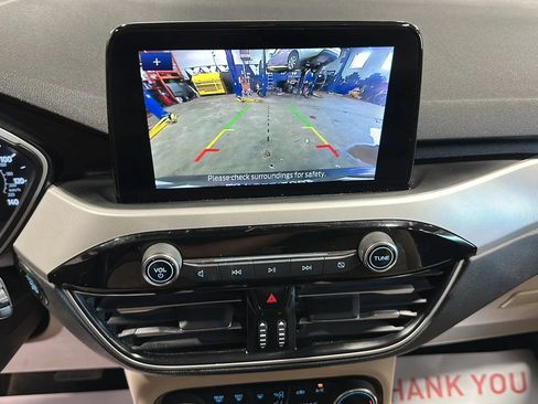 Used 2022 Ford Escape SE w/ Cold Weather Package AWD/4WD image 22