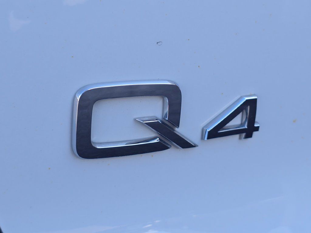 Used 2024 Audi Q4 e-tron Premium Plus AWD/4WD image 41