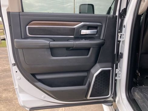 Used 2023 RAM 2500 Laramie image 19