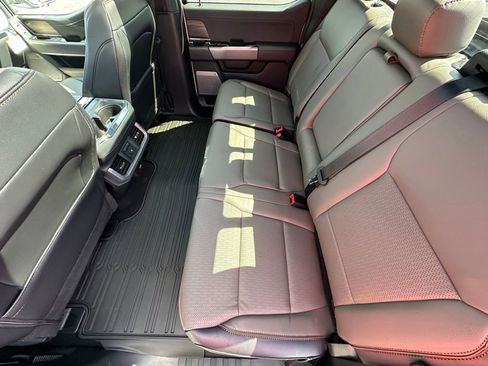 New 2025 Ford F150 Lariat w/ Equipment Group 502A High image 21