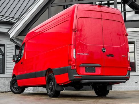 Used 2026 Mercedes-Benz Sprinter 2500 image 2