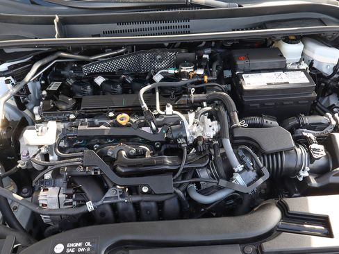 Used 2025 Toyota Corolla LE FWD image 18