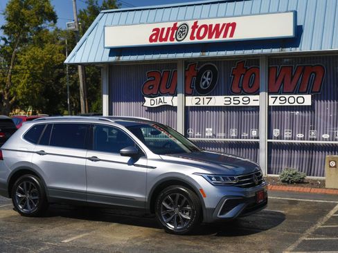 Used 2022 Volkswagen Tiguan SE FWD image 23