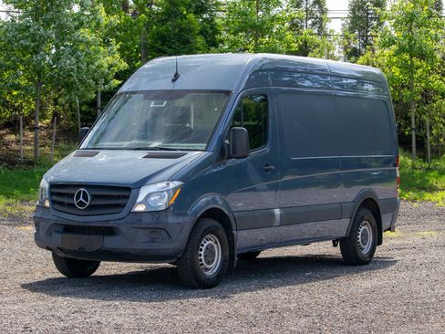 Used 2018 Mercedes-Benz Sprinter 2500 image 1