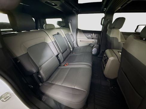 Used 2024 GMC Hummer EV 2X image 27