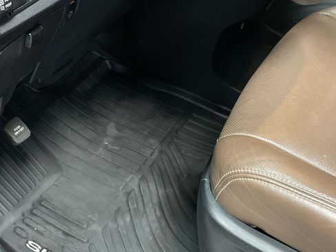 Used 2020 Toyota Sienna Limited Premium image 17