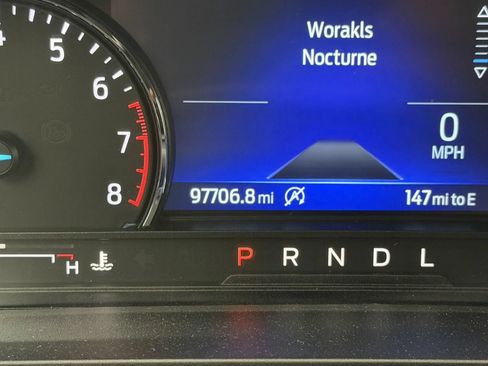 Used 2021 Ford Explorer XLT AWD/4WD image 18
