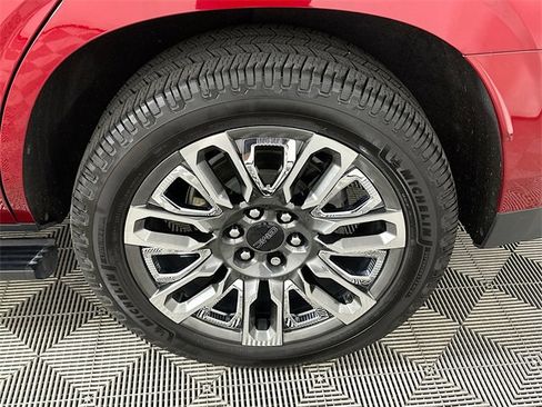 Used 2023 GMC Yukon Denali Ultimate image 24