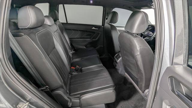 Used 2023 Volkswagen Tiguan SE R-Line FWD image 23