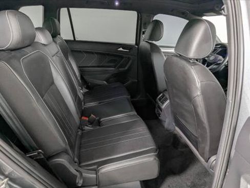 Used 2023 Volkswagen Tiguan SE R-Line FWD image 23