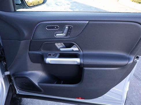 Certified 2025 Mercedes-Benz GLB 250 4MATIC image 13