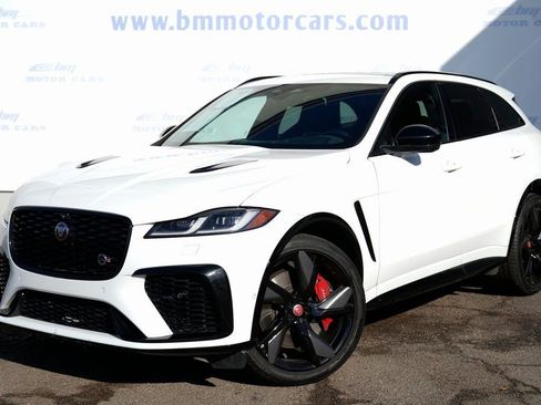 Used 2022 Jaguar F-PACE SVR image 2