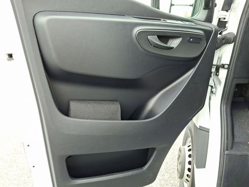 Used 2025 Mercedes-Benz Sprinter 3500 image 14