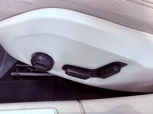 Used 2020 Volvo S60 T5 Momentum w/ Protection Package Premier image 20