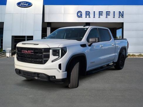 Used 2024 GMC Sierra 1500 Elevation AWD/4WD image 11