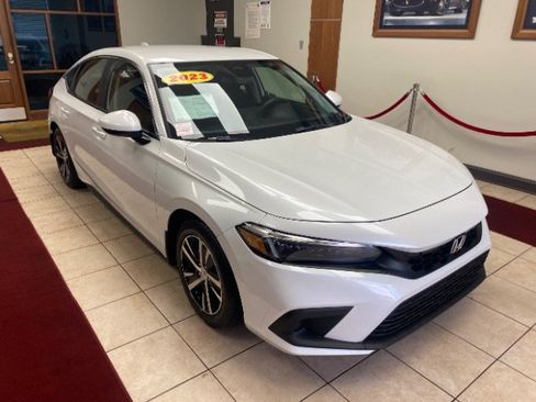 Used 2023 Honda Civic LX image 4