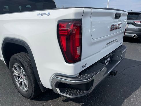 Used 2025 GMC Sierra 1500 SLT AWD/4WD image 38