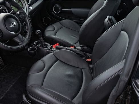 Used 2013 MINI Cooper S FWD image 5