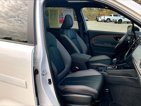 Used 2025 Subaru Forester Sport image 7