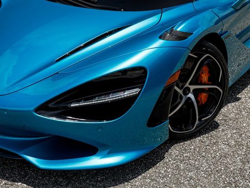 Used 2025 McLaren 750S RWD image 42