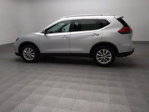 Used 2017 Nissan Rogue SV w/ SV Family Package FWD image 3