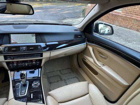 Used 2011 BMW 535i Sedan image 39