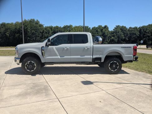 New 2026 Ford F250 Lariat w/ Tremor Off-Road Package AWD/4WD image 6