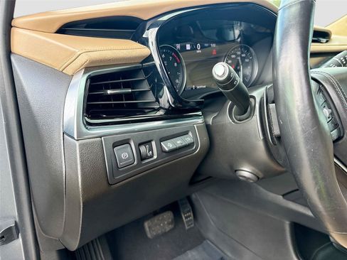 Used 2022 Cadillac XT6 Premium Luxury w/ Platinum Package image 11