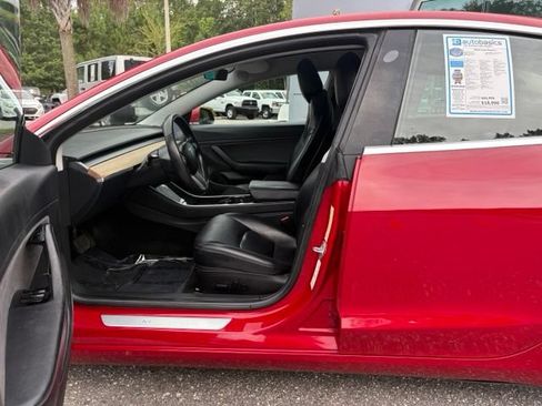 Used 2018 Tesla Model 3 Mid Range RWD image 13