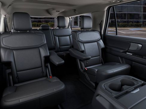 New 2027 Ford Expedition Max Platinum w/ Driver's Package RWD image 11