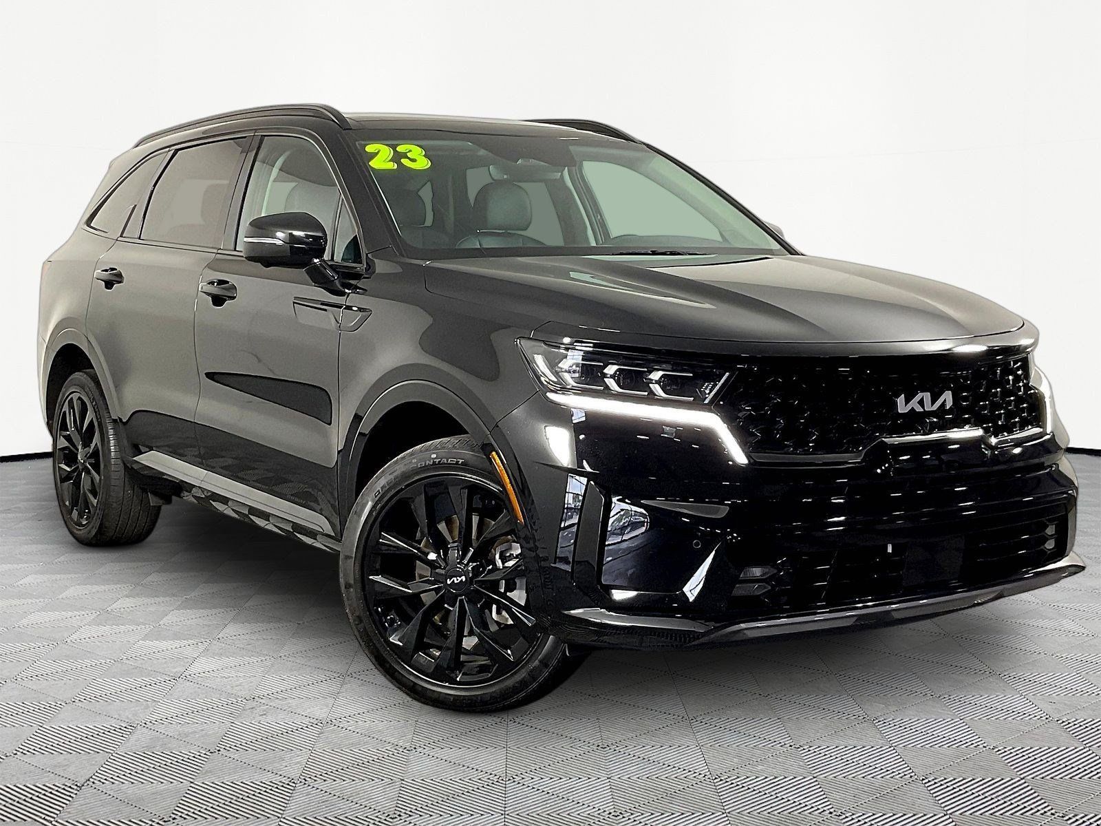 Used 2023 Kia Sorento SX AWD/4WD image 3
