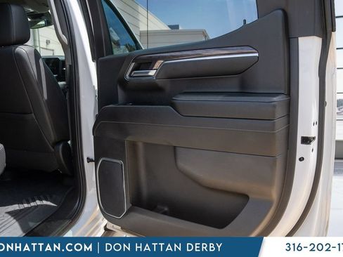 Used 2023 Chevrolet Silverado 1500 LTZ AWD/4WD image 25