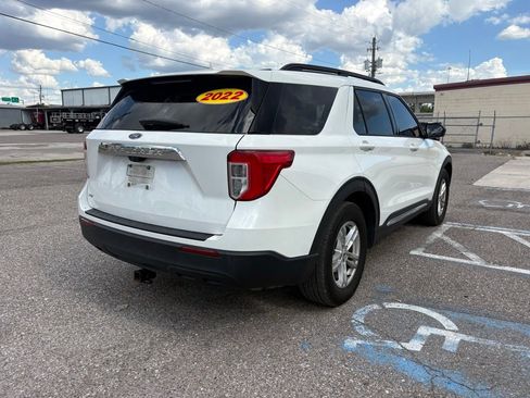 Used 2022 Ford Explorer XLT RWD image 3