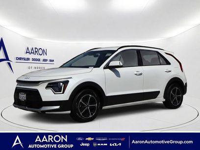 Used 2023 Kia Niro EX