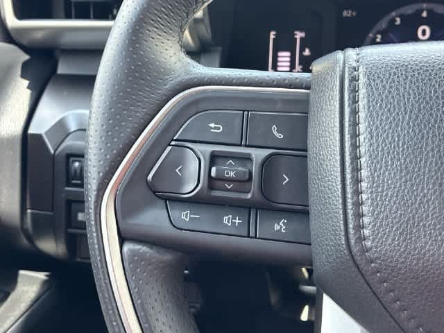 Used 2025 Toyota 4Runner SR5 AWD/4WD image 24