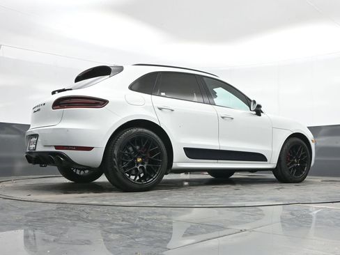 Used 2018 Porsche Macan GTS w/ Premium Package Plus AWD/4WD image 41