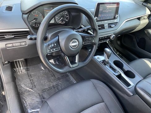 Certified 2025 Nissan Altima 2.5 S image 17