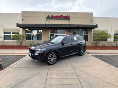 Used 2024 BMW X5 xDrive40i w/ M Sport Package AWD/4WD image 1