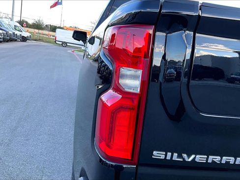 Used 2024 Chevrolet Silverado 1500 High Country w/ High Country Premium Package image 28