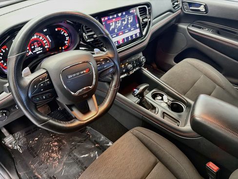 Used 2025 Dodge Durango GT RWD image 7