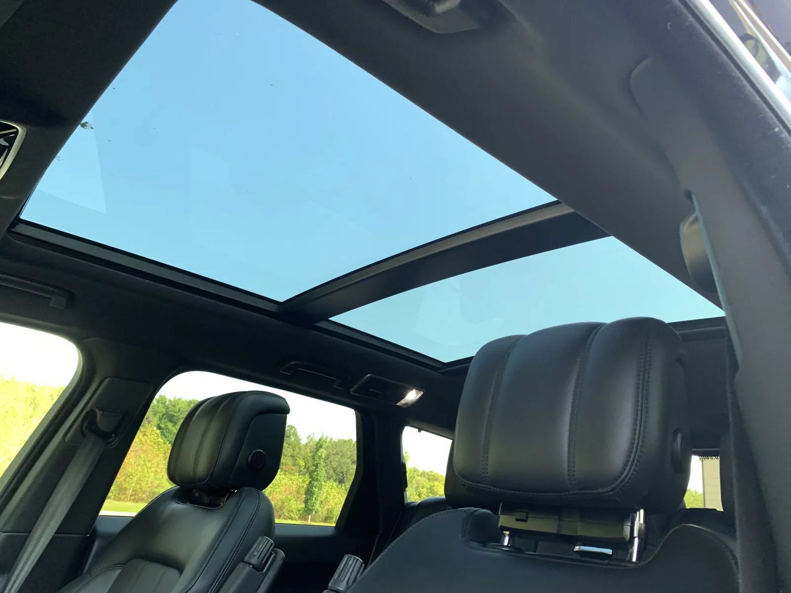 Used 2019 Land Rover Range Rover Sport Supercharged AWD/4WD image 13