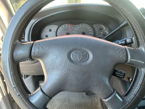Used 2001 Toyota Sequoia Limited image 14