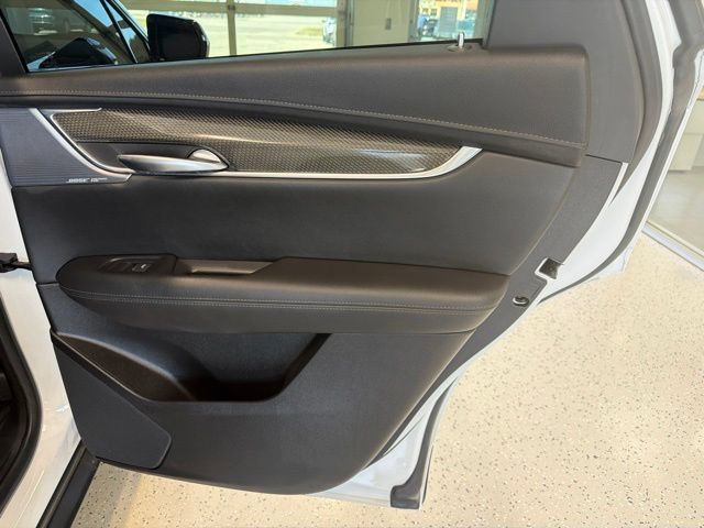 Used 2023 Cadillac XT5 Sportv w/ Technology Package AWD/4WD image 47