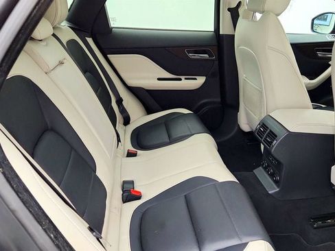 Used 2018 Jaguar F-PACE S AWD/4WD image 23