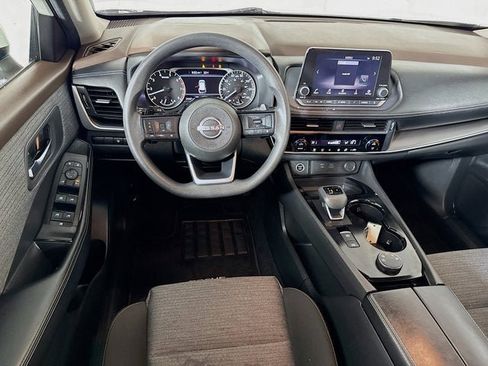 Certified 2023 Nissan Rogue SV image 17