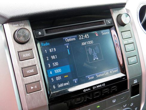 Used 2018 Toyota Tundra SR5 w/ SR5 Upgrade Package image 24