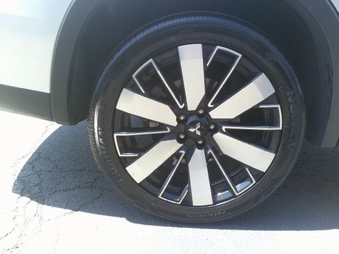 Used 2025 Mitsubishi Outlander SE AWD/4WD image 31