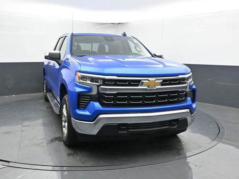 New 2026 Chevrolet Silverado 1500 LT w/ Convenience Package II image 2